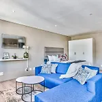 Senator Park Luxury Apartment