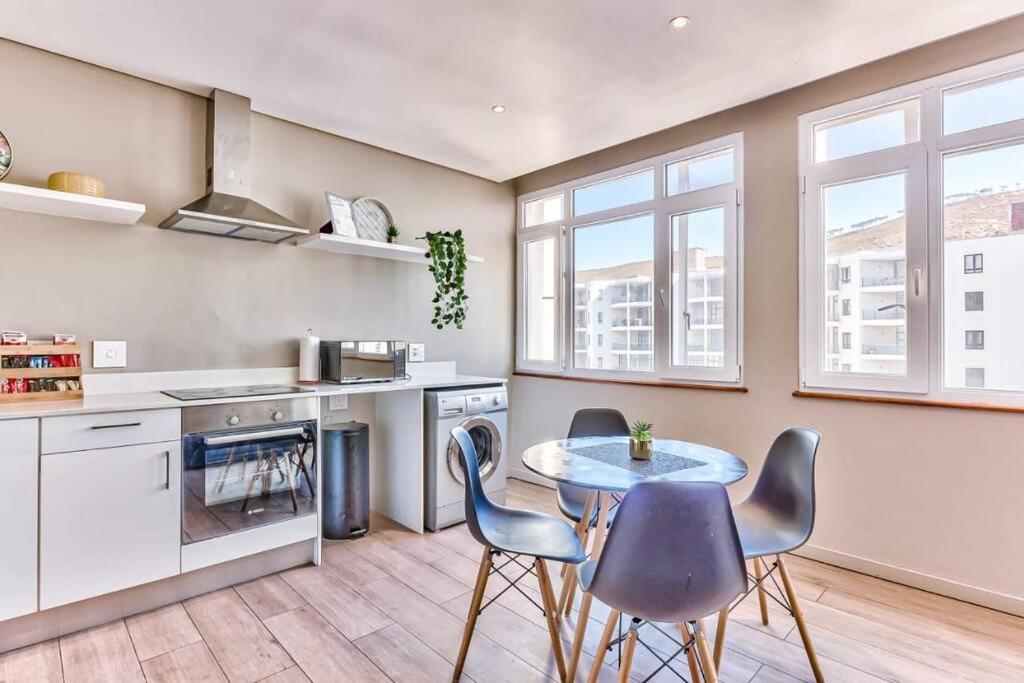 Senator Park Luxury Apartment *